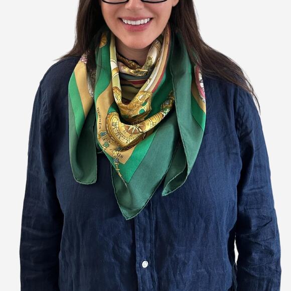 Hermes La Ronde des Heures/ Parmi les Fleurs Silk Scarf, Carre 90 - Picture 15 of 15